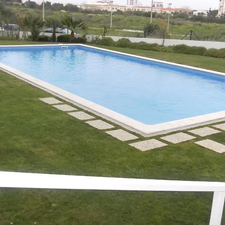 Sol, Praia E Piscina! Portimão